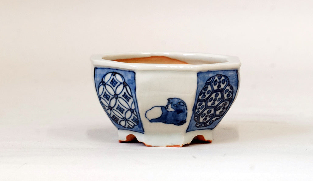 Gassan Octagonal Pot with Hand-Painted 4 Puppies 3.6"(9.2cm) G164 +++ Shipping Free