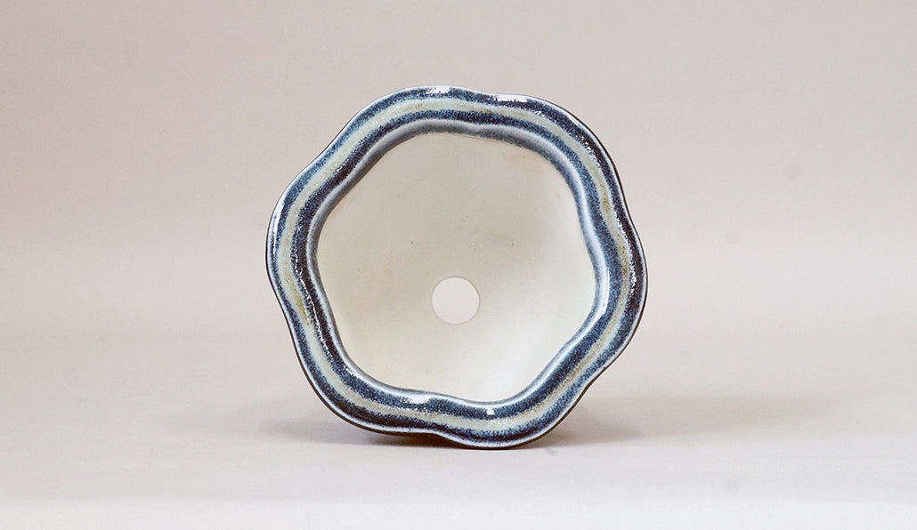 Flower Shaped Pot by Yuka Y030 +++ Shipping Free