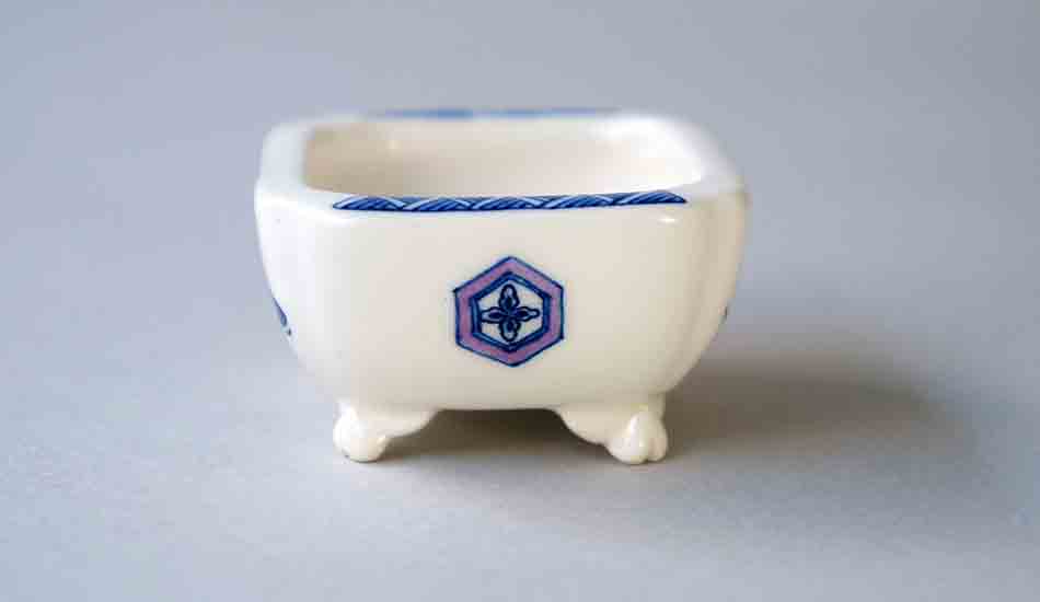 Mayu Rectangle Bonsai Pot with the Pine & Cloud  1.1"(6.4cm) ++Shipping Free!