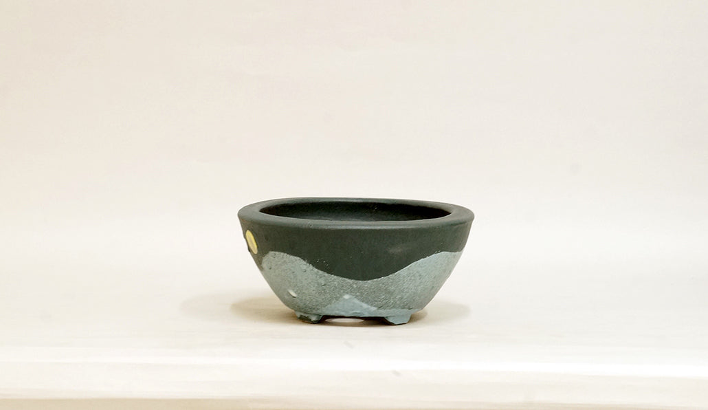 Shuuhou Moon & Mountain Landscape Bonsai Pot 7.68"(19.5cm) S606