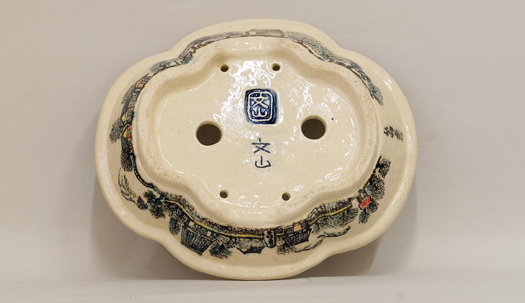Bonsai Pot Featuring a Scene of a Historic Post Town by Bunzan 9.2"(23.3cm) B087　　