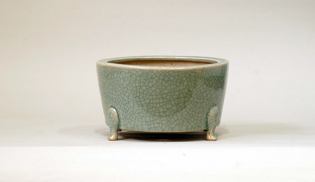 Eimei Deep Oval Pot in Celadon with Cat Feet 7.1"(18.2cm) E561 +++ Shipping Free
